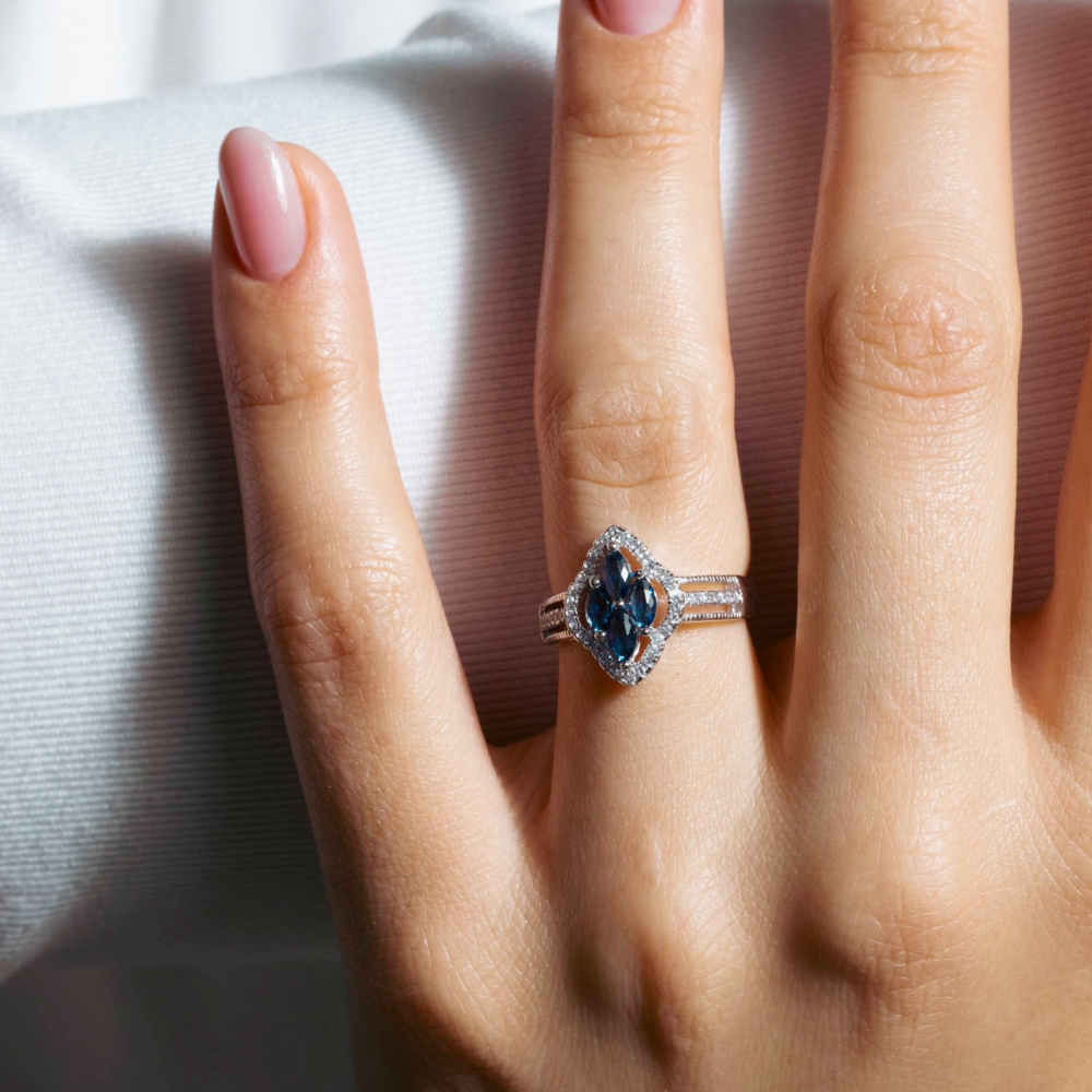 925 Sterling Silver 4 Red Marquise Center CZ Ring