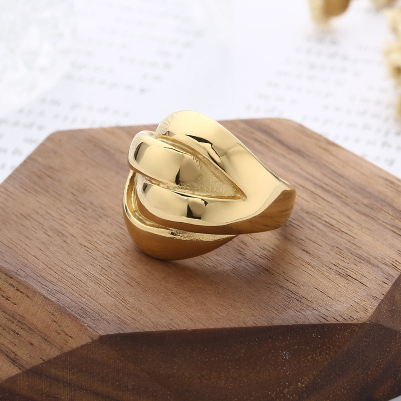 Anillo unisex bañado en oro de 18 quilates